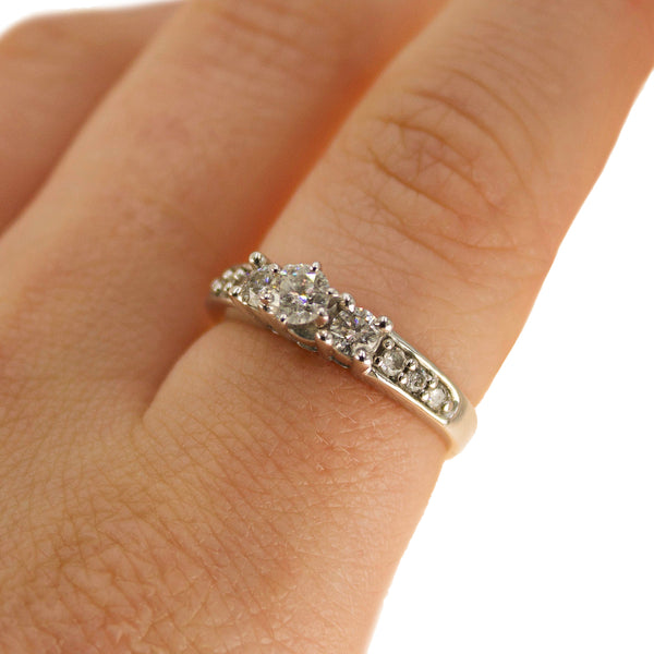 14ct White Gold Engagement Ring Pre owned