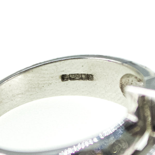 18k Diamond Star Ring Pre owned