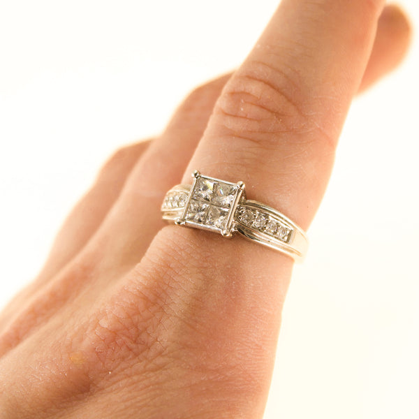 18k Gold Princess-Cut Diamond ring