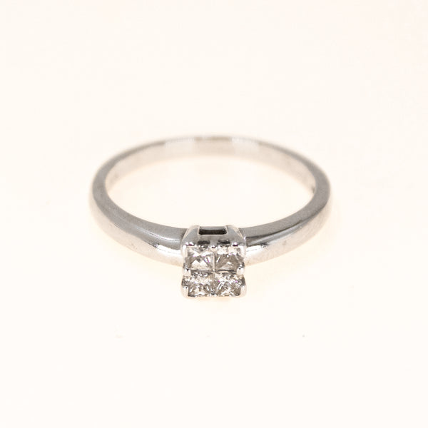 18k Gold 0.50ct Princess-Cut Diamond ring Pre owned