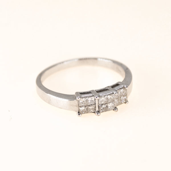 Princess Cut Diamond Trilogy ring