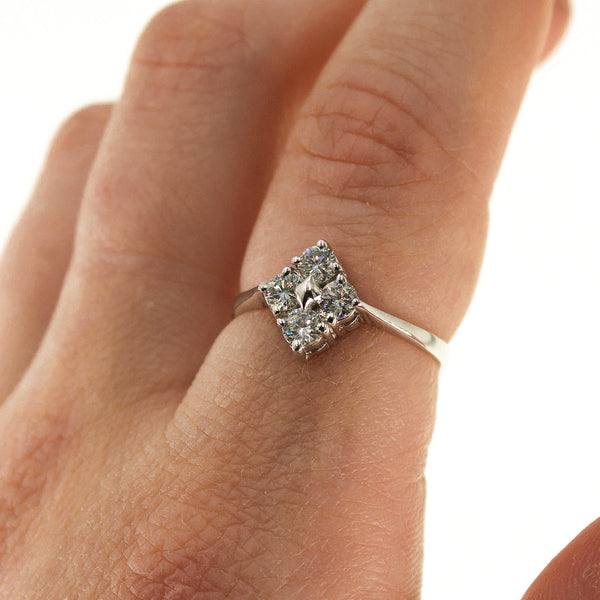 18k Gold Diamond Cluster Ring Pre owned