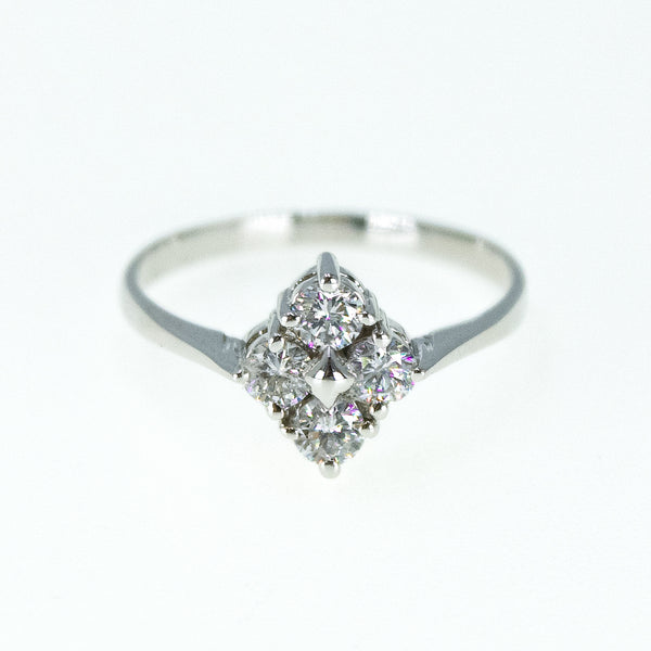 18k Gold Diamond Cluster Ring Pre owned