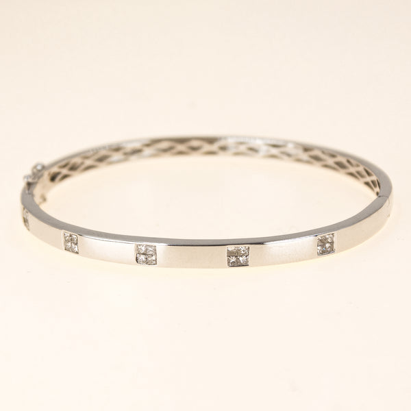 18k White Gold Diamond Bangle