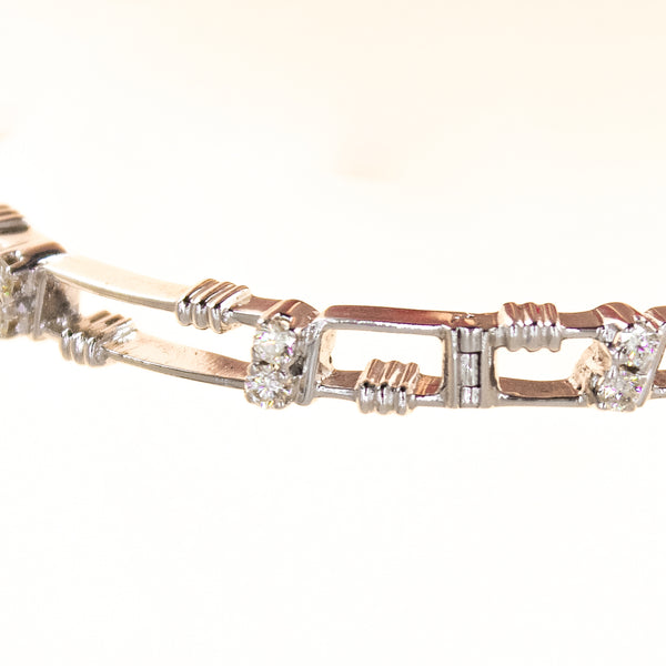 18k White Gold Diamond Bangle
