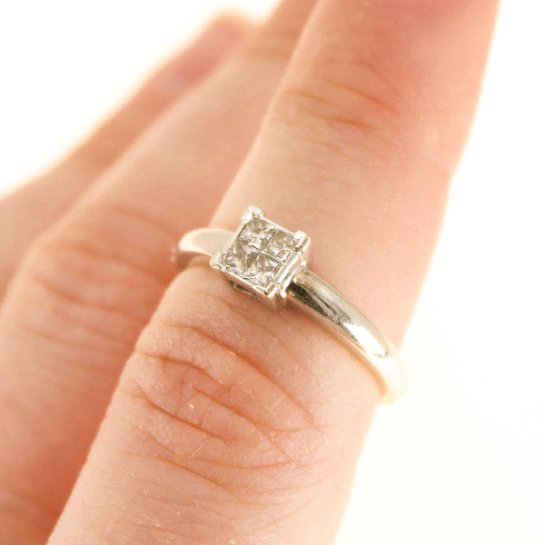 18k Gold Princess-Cut Diamond ring