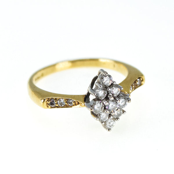 18K Gold Diamond Cluster ring Pre owned
