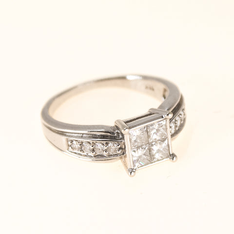 18k Gold Princess-Cut Diamond ring