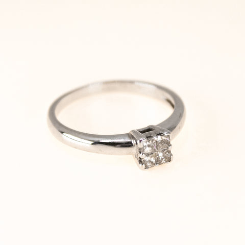 18k Gold 0.50ct Princess-Cut Diamond ring Pre owned