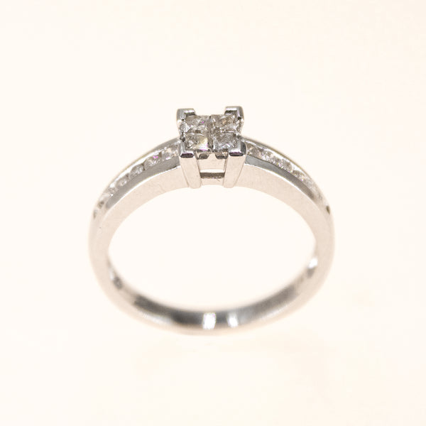 0.33ct Princess Cut Diamonds Ring Pre owned